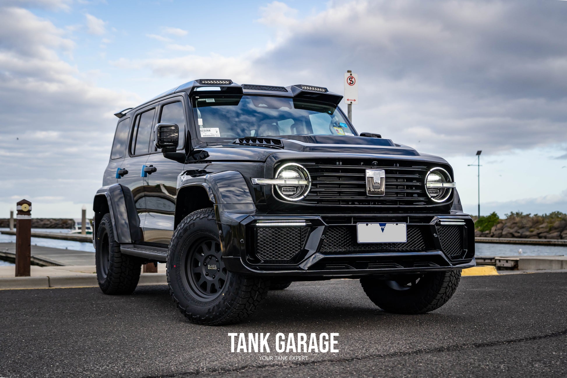 GWM TANK 300 Body Kit "Mars" – Premium Front Bumper, Grille, Hood Bonnet, Wheel Arch, Side Skirt, Side Mirror Cover, Rear Bumper, Spare Tyre Cover, Roof Set accessories for the Australian Petrol / HEV version.