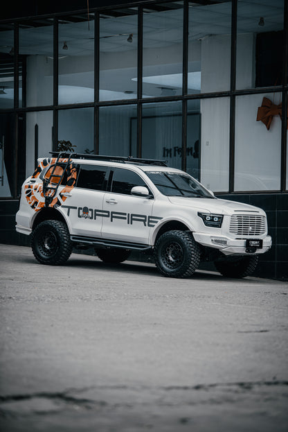 White tank 500 with top-fire front bumper and rear bumper 